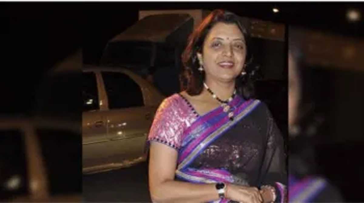 एमएलसी डॉ मनीषा कयांडे आज रात शिंदे गुट में शामिल होंगी